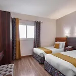 Golden Carven Hotel
