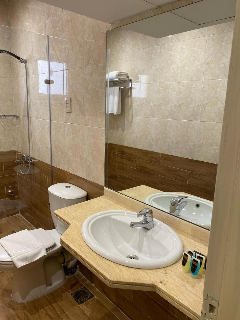 Golden Carven Hotel 3*