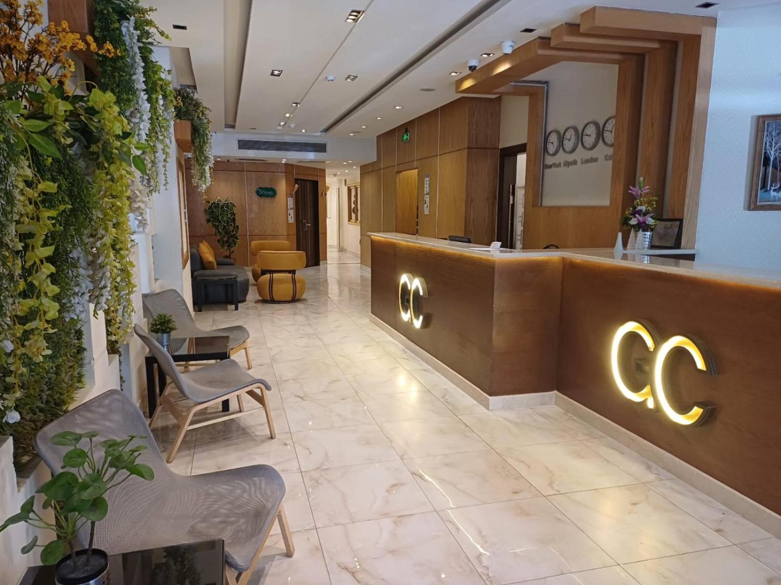 Hotel Golden Carven 3*