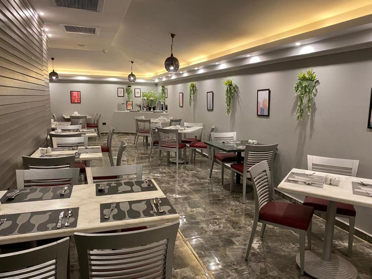 Golden Carven Hotel 3*